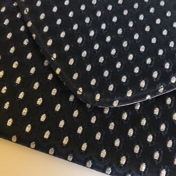 Vintage Clutch Purse - Picture 2 of 5